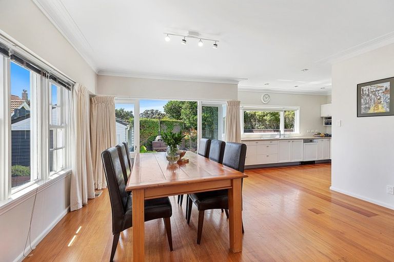 Photo of property in 57 Inglis Street, Seatoun, Wellington, 6022