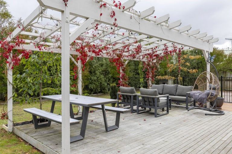 Photo of property in 59 Balmoral Drive, Hilltop, Taupo, 3330