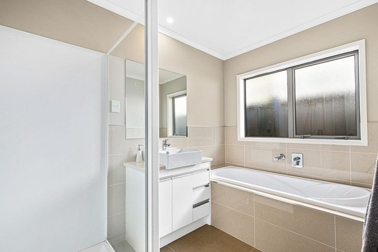 Photo of property in 95 Harris Drive, Silverdale, 0932