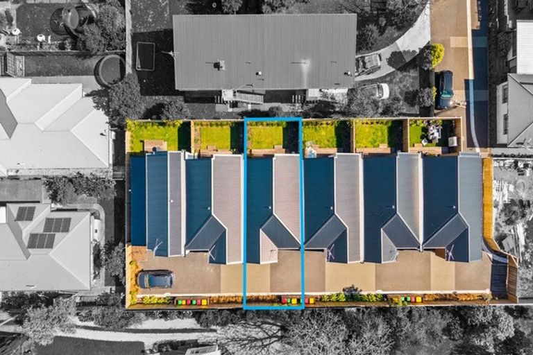 Photo of property in 4/28 Deloraine Street, Somerfield, Christchurch, 8024