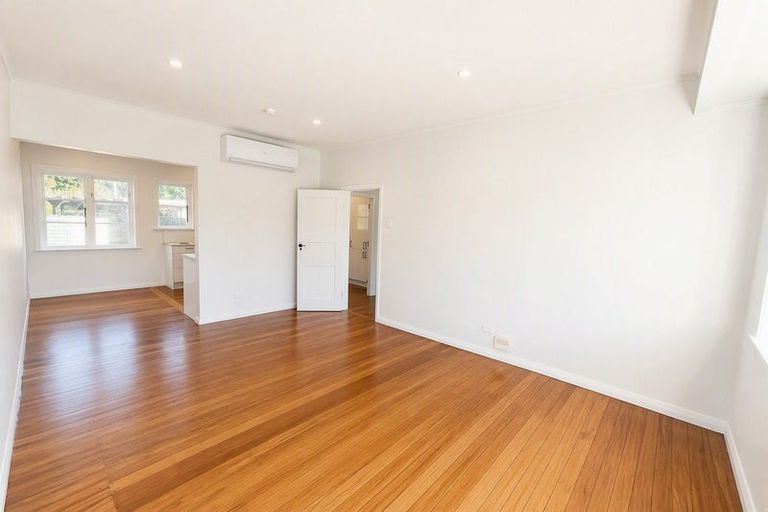 Photo of property in 45 Plunket Terrace, Hamilton East, Hamilton, 3216