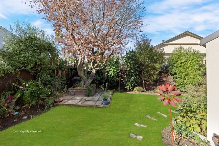 Photo of property in 2/264 Ilam Road, Burnside, Christchurch, 8053