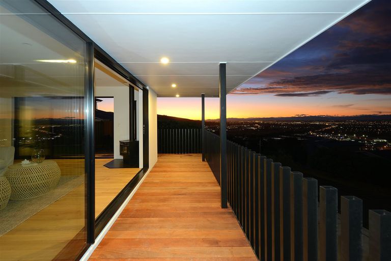 Photo of property in 22 Michael Avenue, Mount Pleasant, Christchurch, 8081