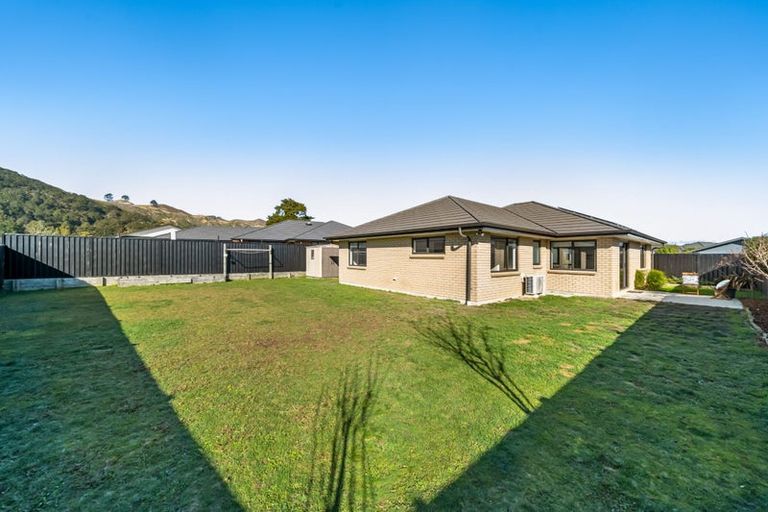 Photo of property in 16 Te Punga Road, Wallaceville, Upper Hutt, 5018