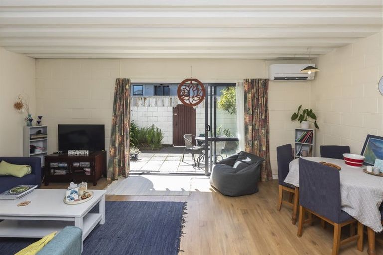 Photo of property in 2/25 Winchester Street, Merivale, Christchurch, 8014