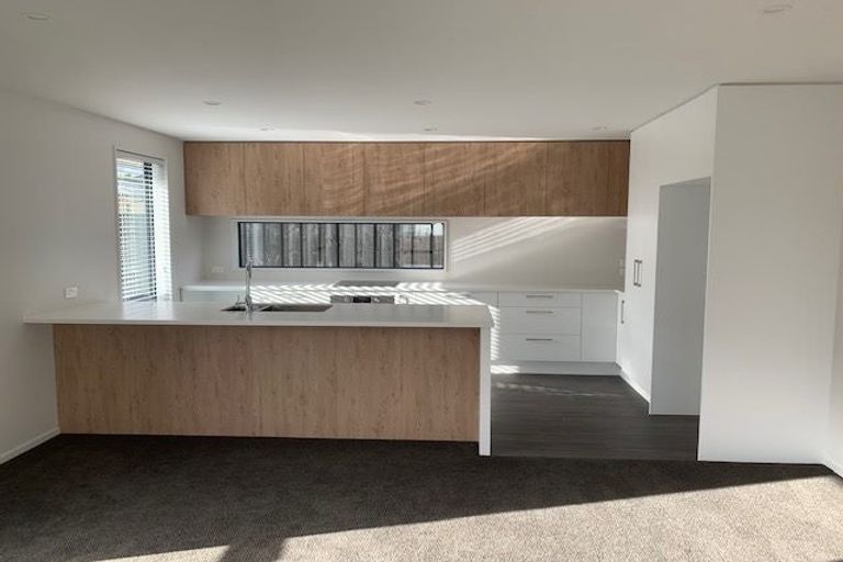 Photo of property in 127 Shillingford Boulevard, Rolleston, 7615