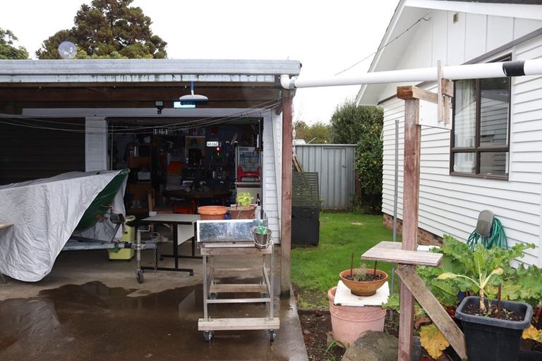 Photo of property in 15 Mcentee Street, Papakura, 2110