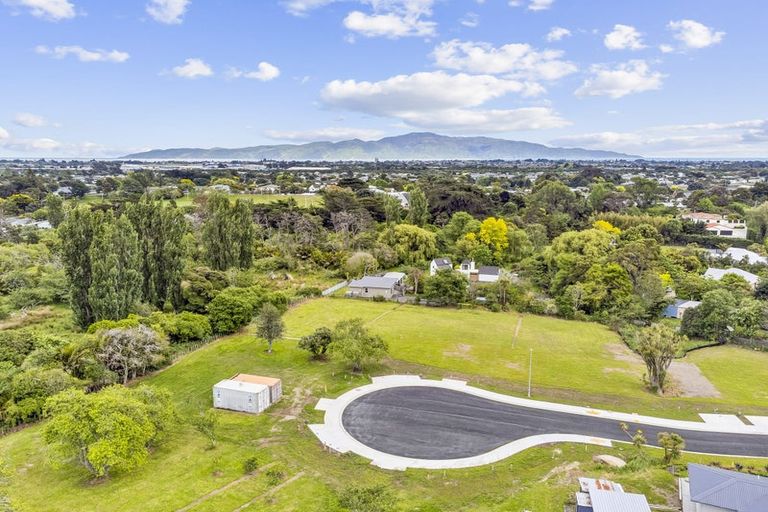 Photo of property in 5 Te Naihi Place, Paraparaumu, 5032