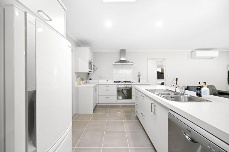 Photo of property in 2 Limber Hill, Flagstaff, Hamilton, 3210