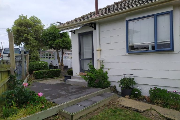 Photo of property in 16 Milford Avenue, Calton Hill, Dunedin, 9012
