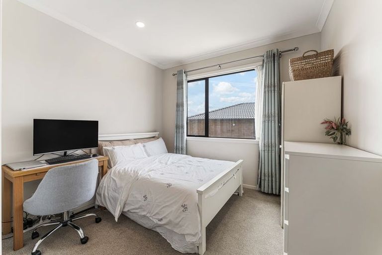 Photo of property in 12 Moyle Street, Pokeno, 2402