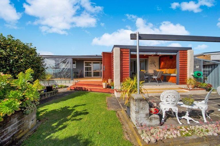 Photo of property in 10 Culzean Grove, Bell Block, New Plymouth, 4312