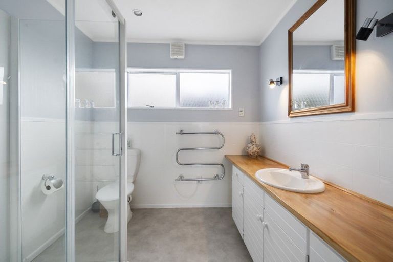 Photo of property in 18 Sandon Road, Feilding, 4702