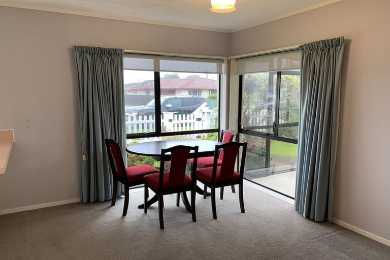 Photo of property in 124 Winchester Street, Levin, 5510