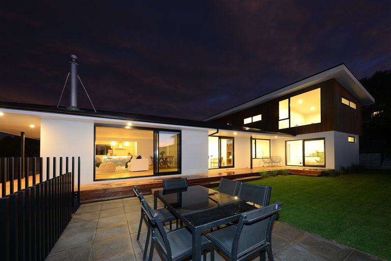 Photo of property in 22 Michael Avenue, Mount Pleasant, Christchurch, 8081