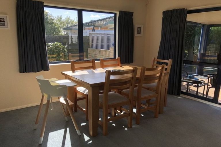 Photo of property in 9 Sequoia Grove, Mount Maunganui, 3116