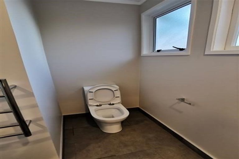 Photo of property in 11 Freyberg Place, Howick, Auckland, 2014