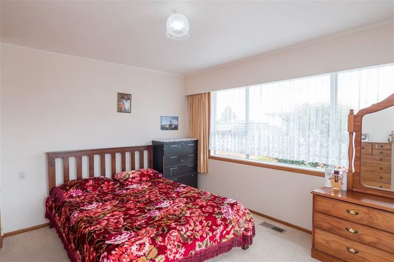 Photo of property in 25 Pacey Avenue, Hawera, 4610