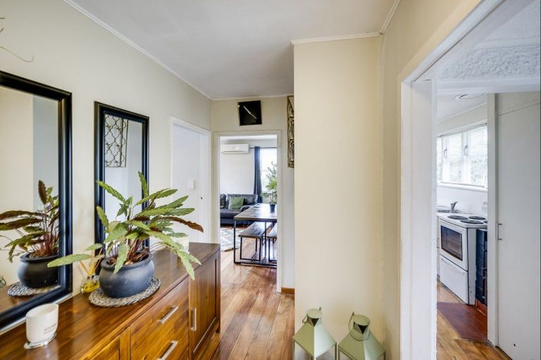 Photo of property in 115 Latham Street, Marewa, Napier, 4110