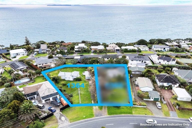 Photo of property in 1364 Whangaparaoa Road, Army Bay, Whangaparaoa, 0930
