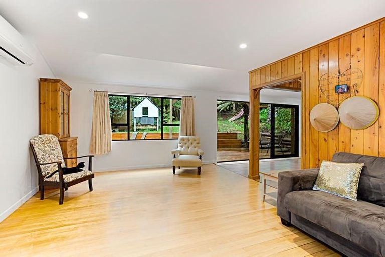 Photo of property in 305 Huia Road, Titirangi, Auckland, 0604