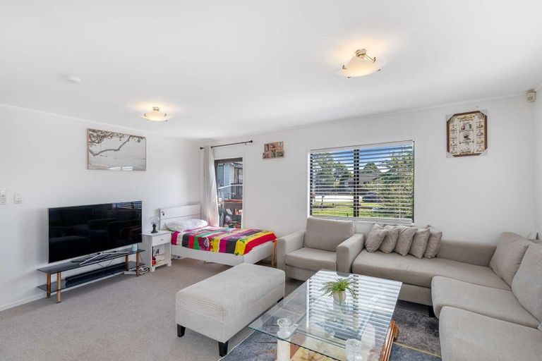 Photo of property in 1/14 Costar Place, Wiri, Auckland, 2104