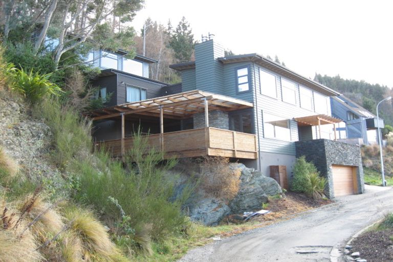 Photo of property in 73a Hensman Road, Queenstown, 9300