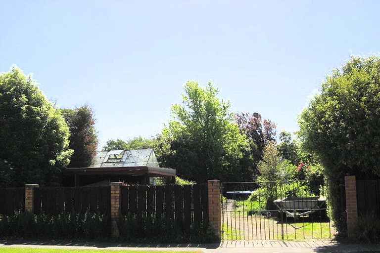 Photo of property in 26 Bannister Place, Ilam, Christchurch, 8053