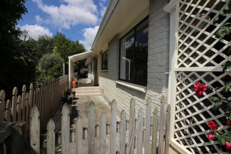 Photo of property in 16 Smith Street, Dannevirke, 4930