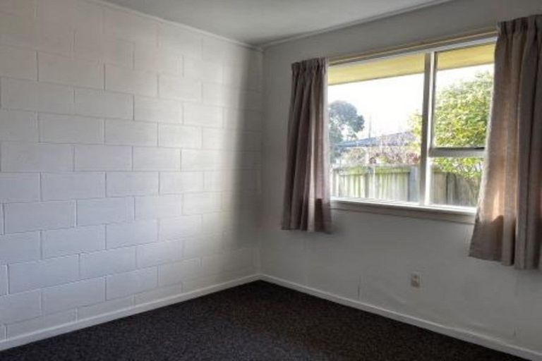 Photo of property in 2/90 Charles Street, Waltham, Christchurch, 8011