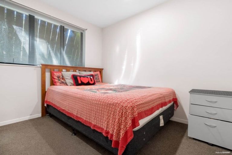 Photo of property in 52 Everglade Drive, Goodwood Heights, Auckland, 2105