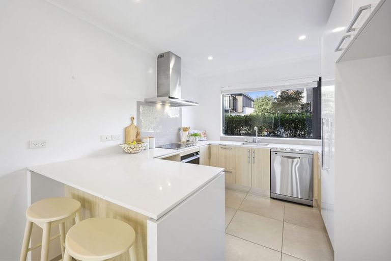 Photo of property in 10 Flounder Road, Hobsonville, Auckland, 0616