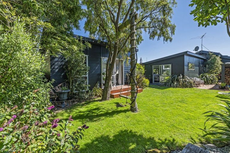 Photo of property in 11 Swindells Road, Waikuku Beach, 7473