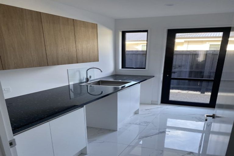 Photo of property in 2 Mackinnon Street, Marshland, Christchurch, 8083