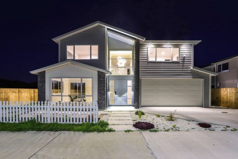 Photo of property in 37 Johns Creek Crescent, Silverdale, 0932