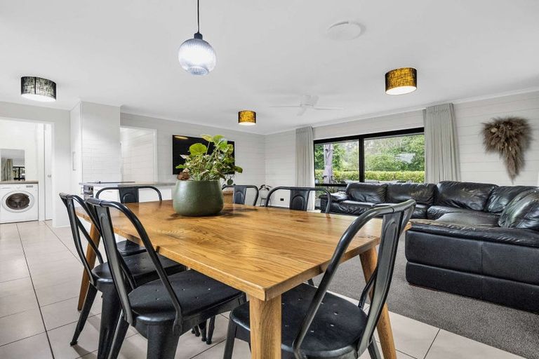 Photo of property in 5 Glenbrook Road, Karaka, Papakura, 2580