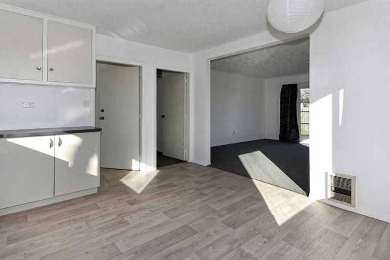 Photo of property in 1/43 Mclean Street, Linwood, Christchurch, 8062
