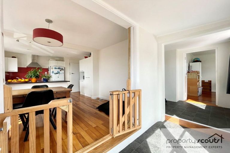 Photo of property in 10 Moana Crescent, Blagdon, New Plymouth, 4310
