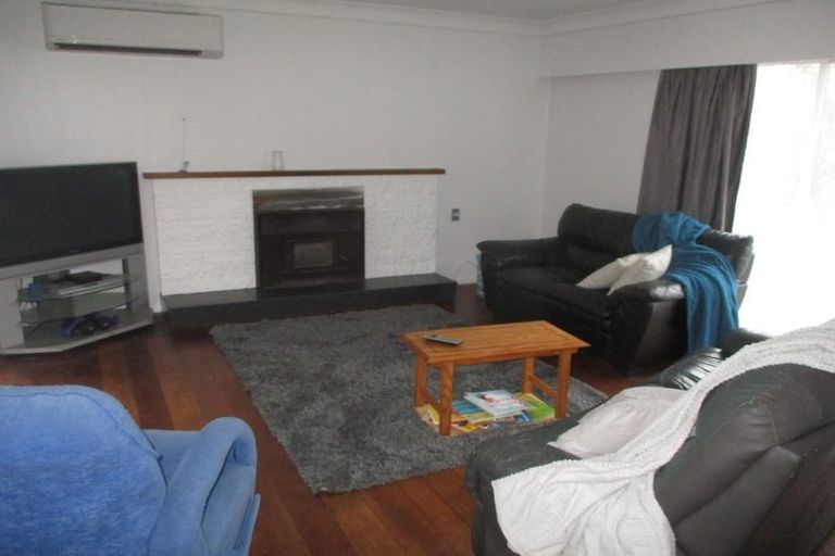 Photo of property in 10 Highfield Place, Levin, 5510
