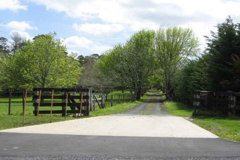 Photo of property in 71 Totara Road, Whenuapai, Auckland, 0618