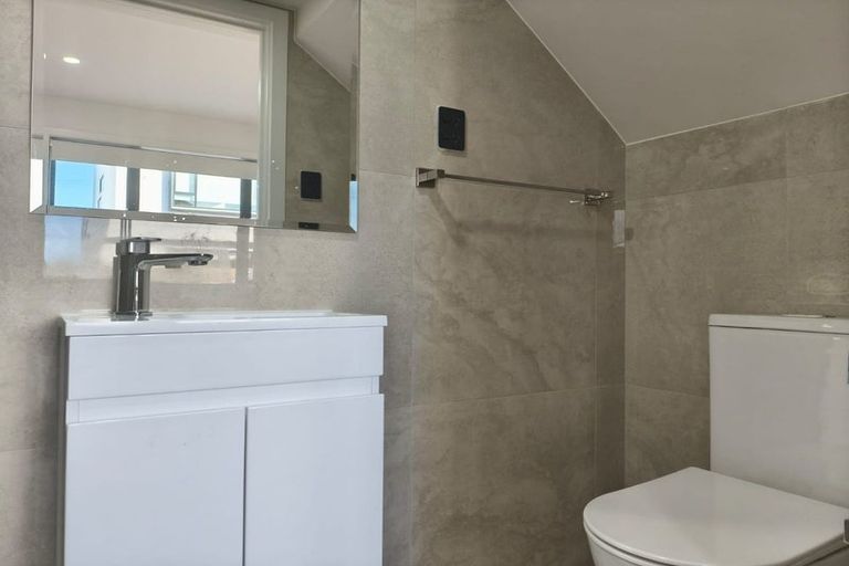 Photo of property in 7/364 Main Road, Huapai, Kumeu, 0810