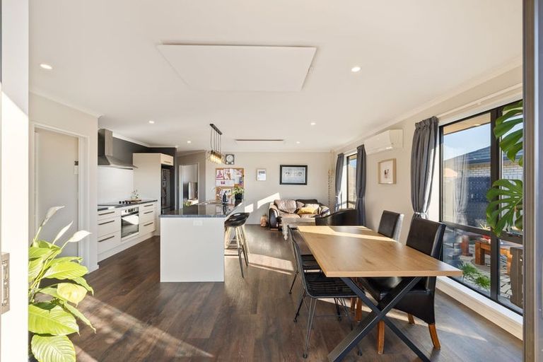 Photo of property in 5 Catchpole Place, Woodend, 7610