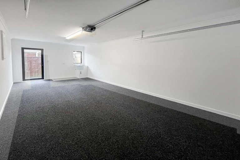 Photo of property in 85c Pitt Street, Palmerston North, 4410