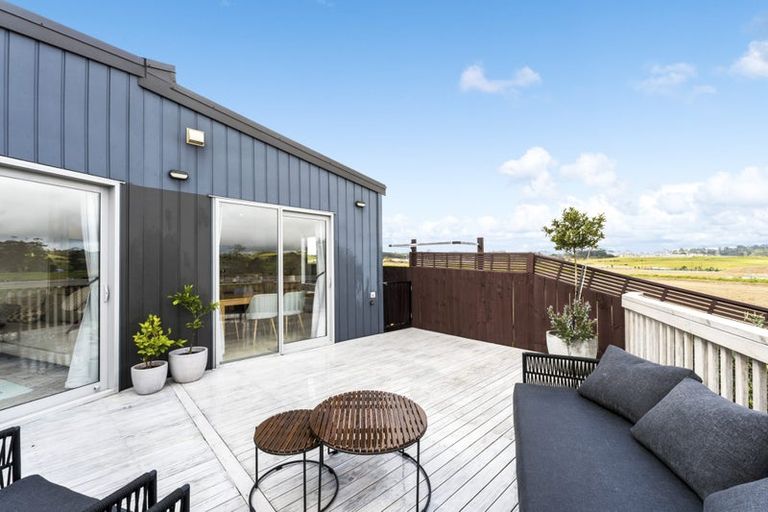 Photo of property in 103 Waekahu Road, Westgate, Auckland, 0814