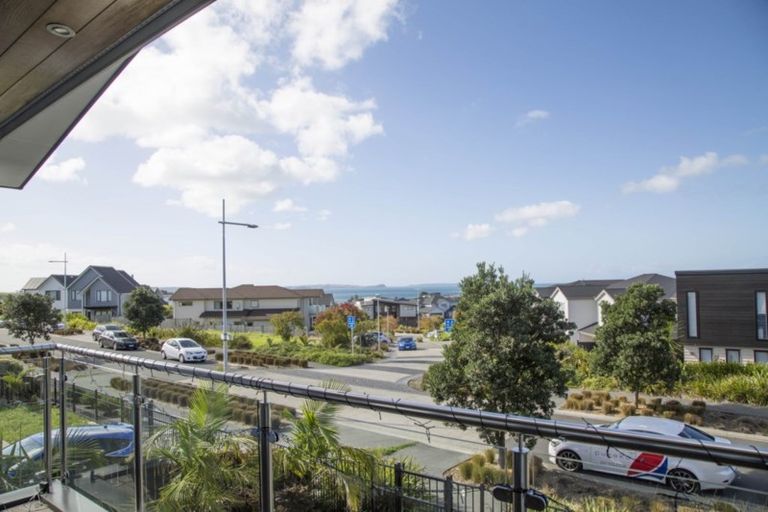 Photo of property in 66 Caldera Drive, Long Bay, Auckland, 0630