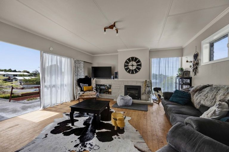 Photo of property in 1 Koromiko Street, Inglewood, 4330