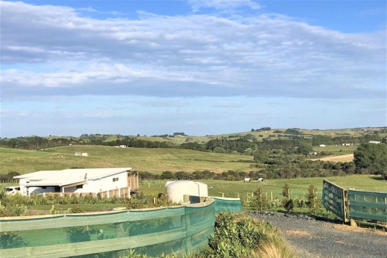 Photo of property in 64 Brown Road, Hakaru, Kaiwaka, 0573