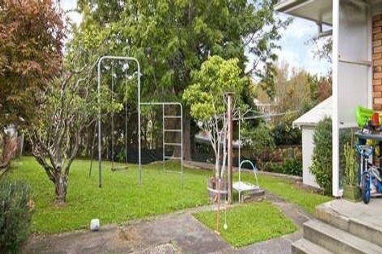 Photo of property in 24 O'halloran Road, Howick, Auckland, 2014