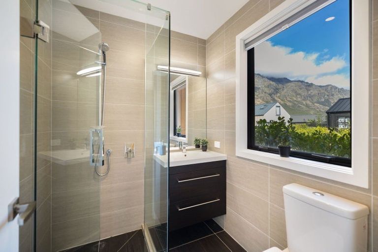 Photo of property in 19 Glenfiddich Road, Jacks Point, Queenstown, 9371