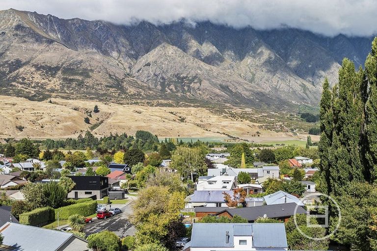 Photo of property in 28b Kawarau Place, Frankton, Queenstown, 9300